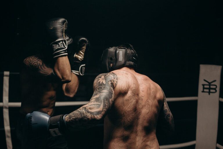 Boks a zdrowie psychiczne: Jak walka w ringu może wpłynąć na samopoczucie i pewność siebie
